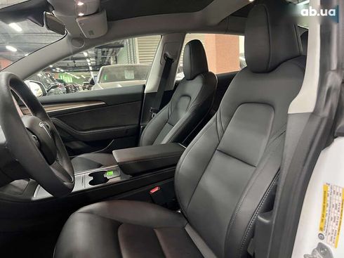 Tesla Model 3 2023 - фото 17