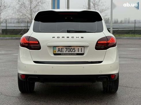 Porsche Cayenne 2011 - фото 6