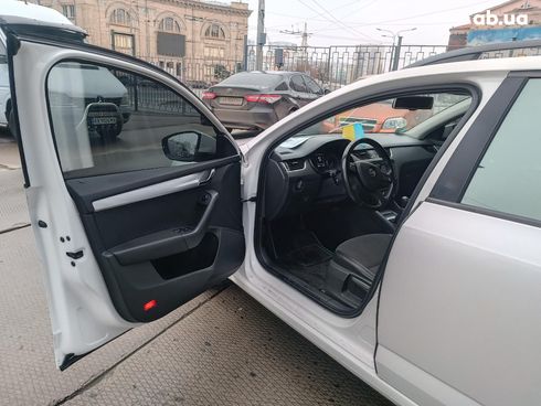 Skoda Octavia 2014 белый - фото 50