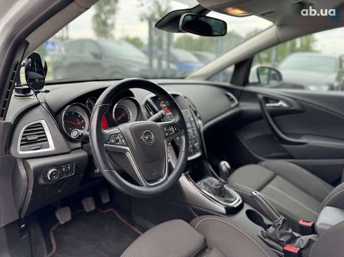 Opel Astra 2014 - фото 6
