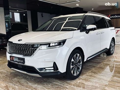 Kia Carnival 2021 - фото 15