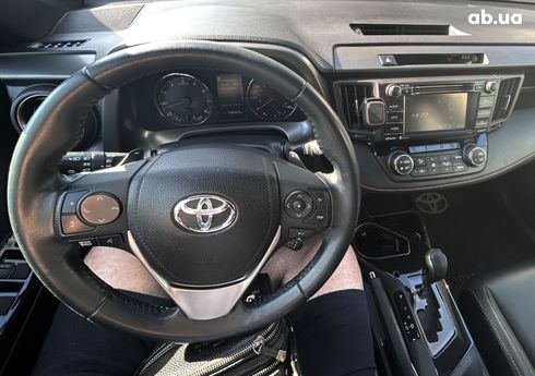 Toyota RAV4 2017 синий - фото 9