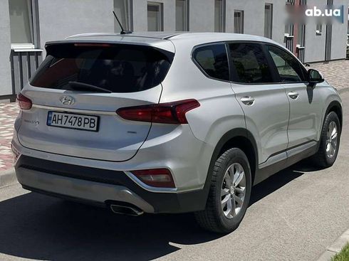 Hyundai Santa Fe 2019 - фото 9