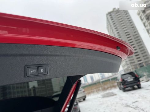 Audi Q3 2022 красный - фото 10