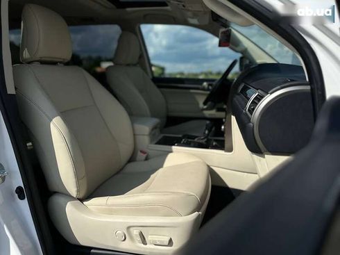Lexus GX 2020 - фото 15