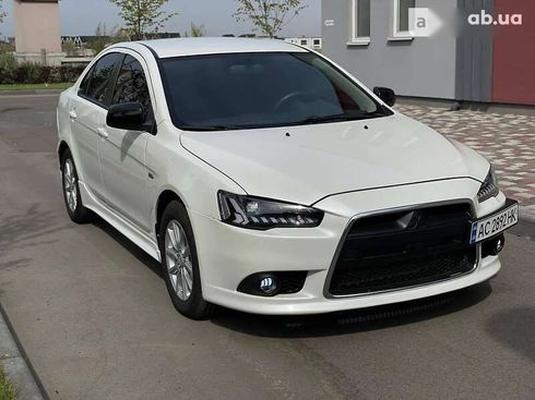 Mitsubishi Lancer 2015 - фото 17