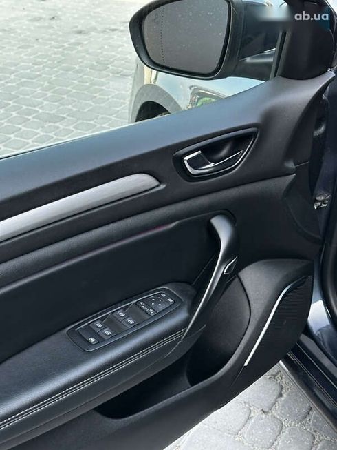 Renault Megane 2017 - фото 7