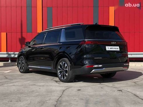 Kia Carnival 2021 - фото 5