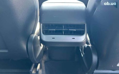 Tesla Model Y 2022 - фото 13