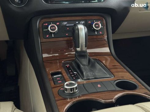 Volkswagen Touareg 2010 - фото 23