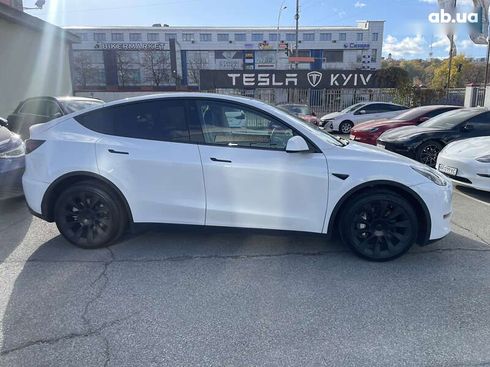 Tesla Model Y 2023 - фото 7