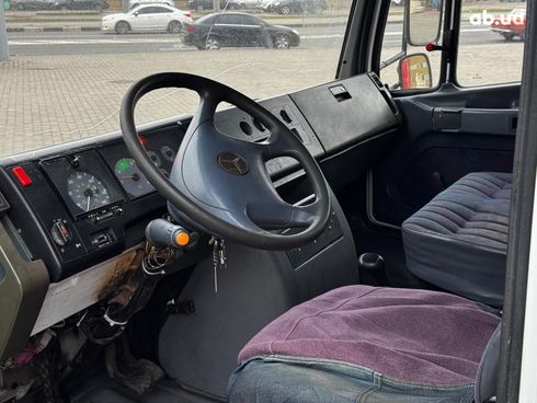 Mercedes-Benz 814 2001 белый - фото 26