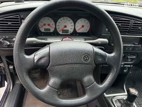 Volkswagen passat b4 1996 синий - фото 30