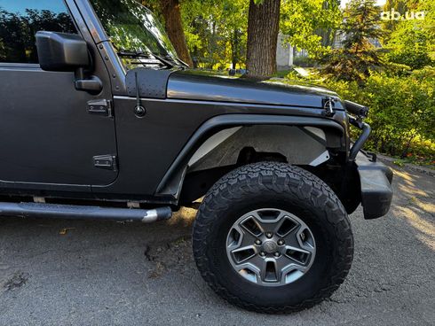 Jeep Wrangler 2016 серый - фото 5