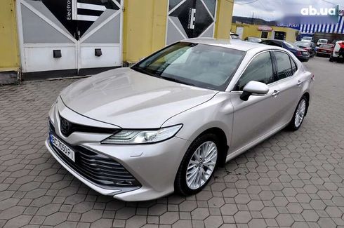 Toyota Camry 2018 - фото 13