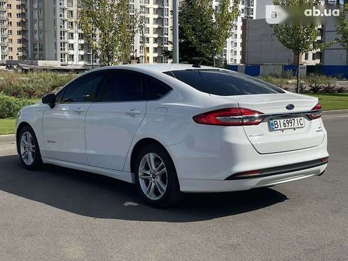 Ford Fusion 2018 - фото 22