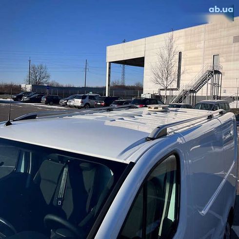 Renault Trafic 2020 - фото 11