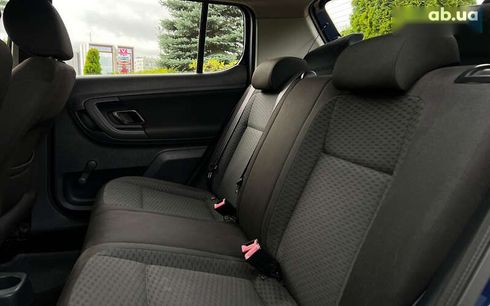 Skoda Fabia 2012 - фото 10