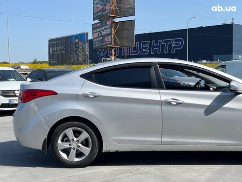 Hyundai Elantra 2013 серый - фото 4