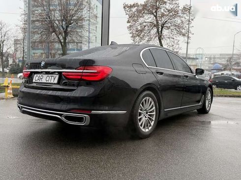 BMW 7 серия 2017 - фото 7