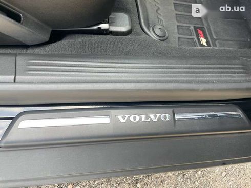 Volvo V40 Cross Country 2019 - фото 23