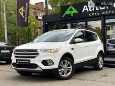 Продаж вживаних Ford Escape 2018 року - купити на Автобазарі