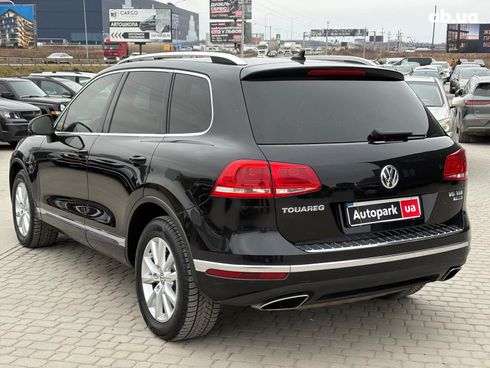 Volkswagen Touareg 2015 черный - фото 12