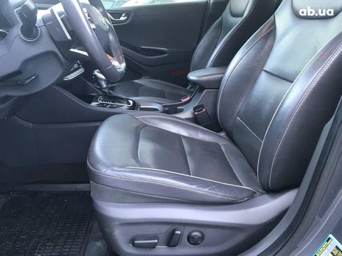 Hyundai Ioniq 2018 серый - фото 20