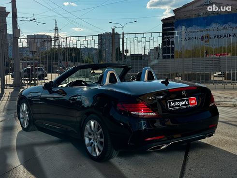 Mercedes-Benz SLK-Класс 2016 черный - фото 5