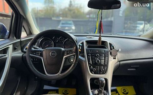 Opel Astra 2011 - фото 12