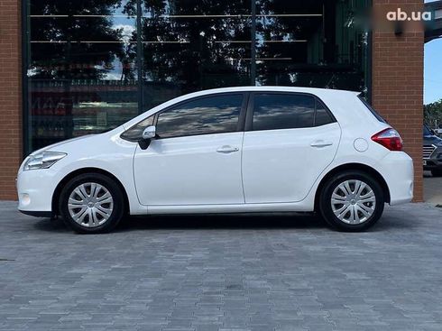 Toyota Auris 2011 - фото 10