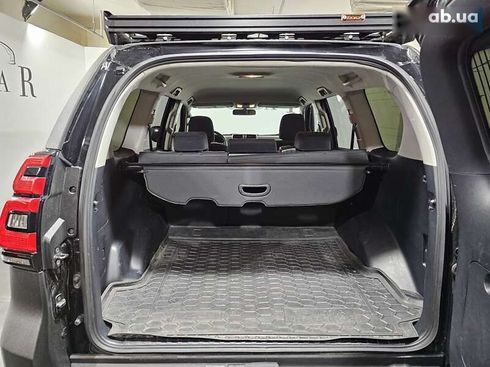 Toyota Land Cruiser Prado 2019 - фото 15