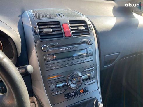 Toyota Auris 2008 - фото 13