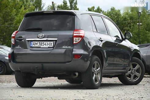 Toyota RAV4 2012 - фото 13