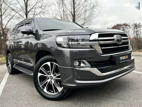 Toyota Land Cruiser 2020 - фото 20