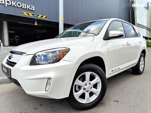 Toyota RAV4 2013 - фото 3