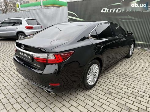 Lexus ES 2017 - фото 28