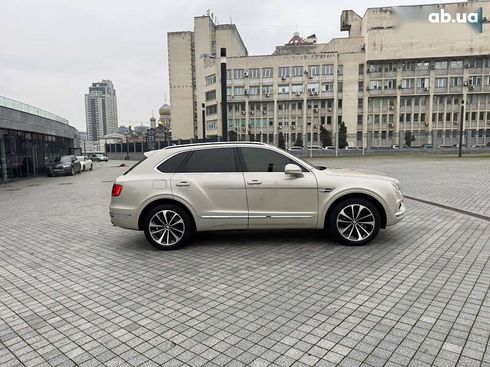 Bentley Bentayga 2018 - фото 9