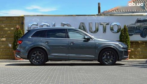 Audi Q7 2020 - фото 9