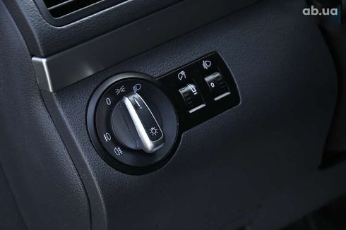 Volkswagen Touran 2004 - фото 17