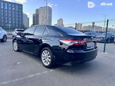 Toyota Camry 2019 - фото 20