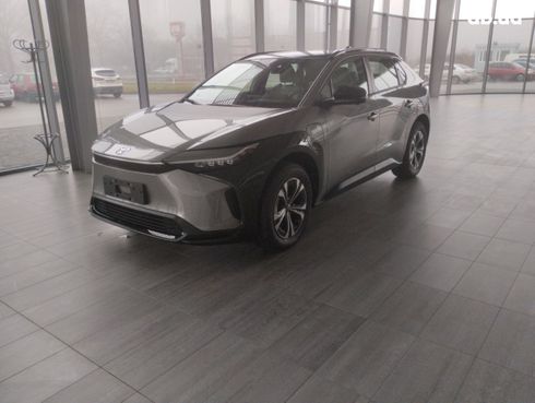 Toyota bZ 2022 серый - фото 4