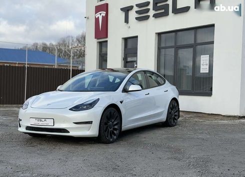 Tesla Model 3 2022 - фото 8