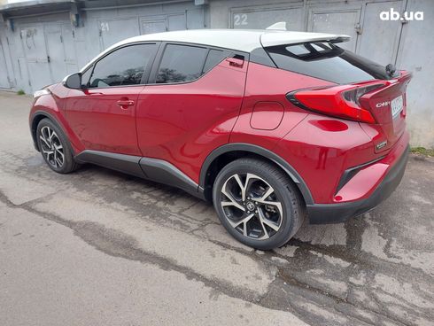 Toyota C-HR 2018 вишневый - фото 4