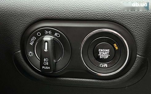 Maserati Levante 2018 - фото 19