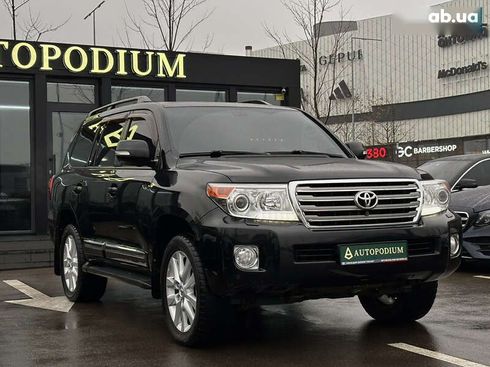 Toyota Land Cruiser 2013 - фото 2