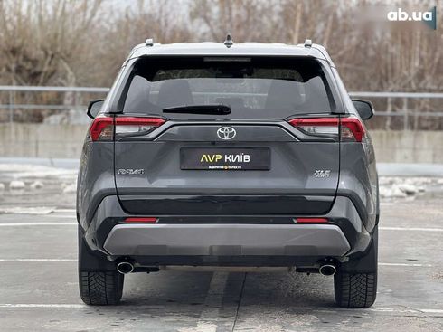 Toyota RAV4 2019 - фото 9