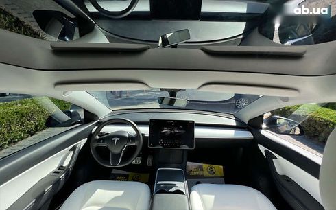 Tesla Model Y 2022 - фото 12