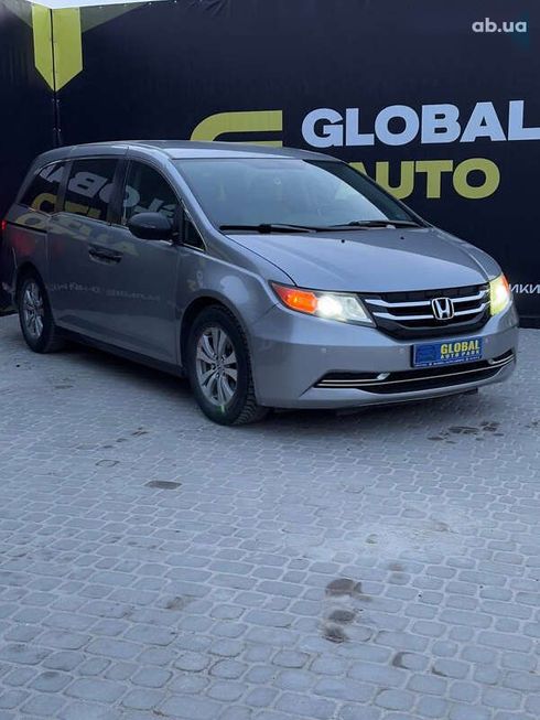 Honda Odyssey 2016 - фото 2