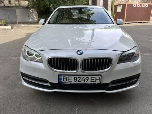 BMW 5 серия 2013 белый - фото 5